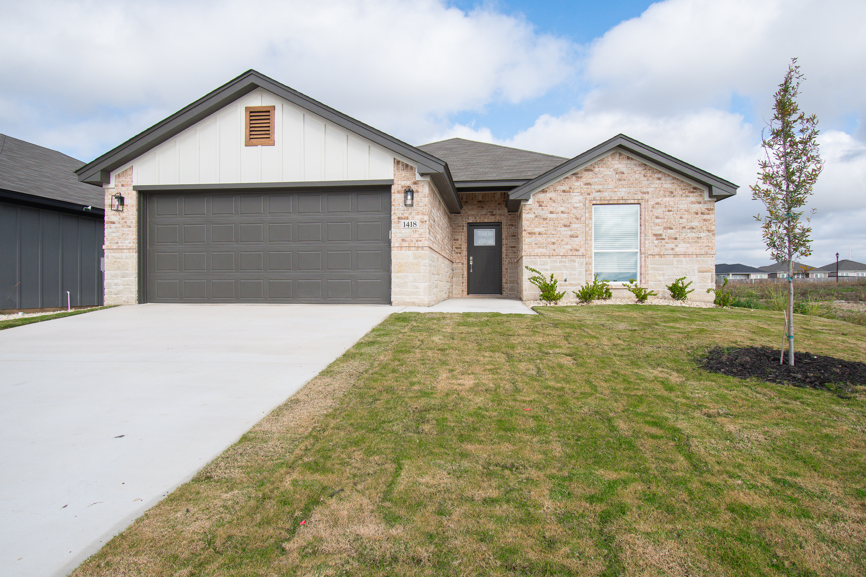 1418 Cedar River Lane
